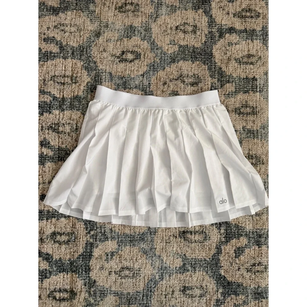 ALO YOGA‎ Varsity Tennis Skirt inWhite Size Small Pristine Condition